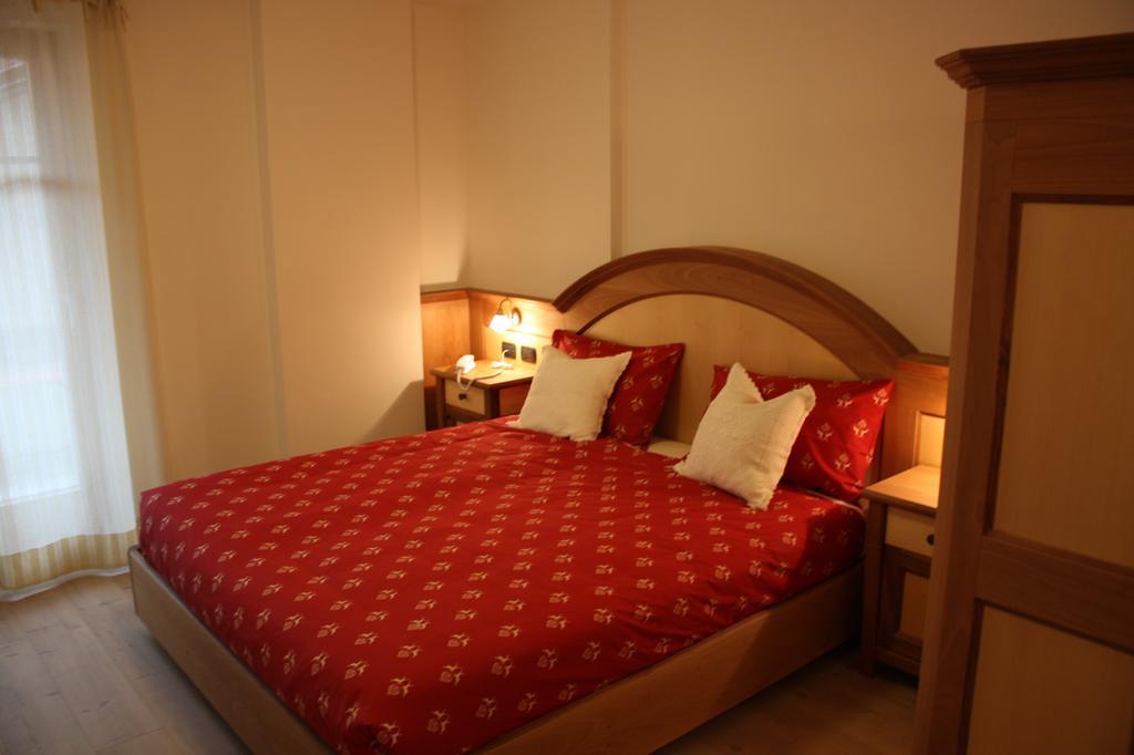 Agriturismo Pianrestel 카발레즈 객실 사진