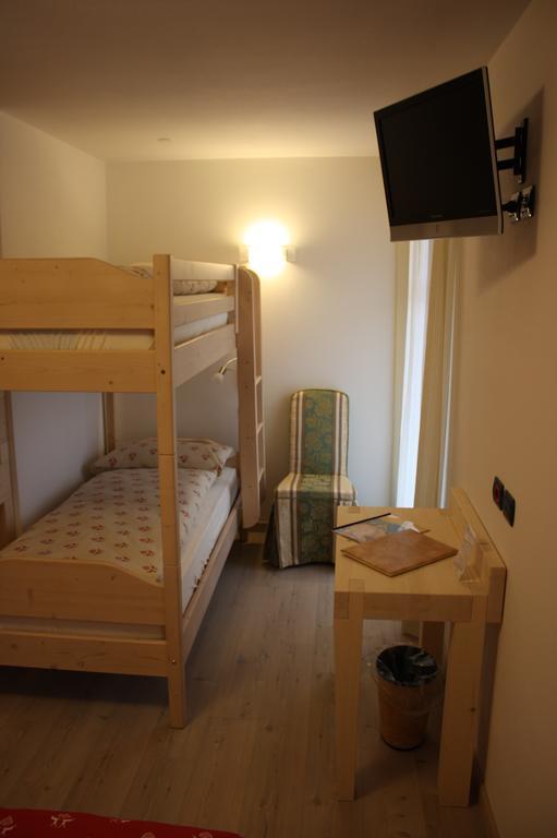 Agriturismo Pianrestel 카발레즈 객실 사진